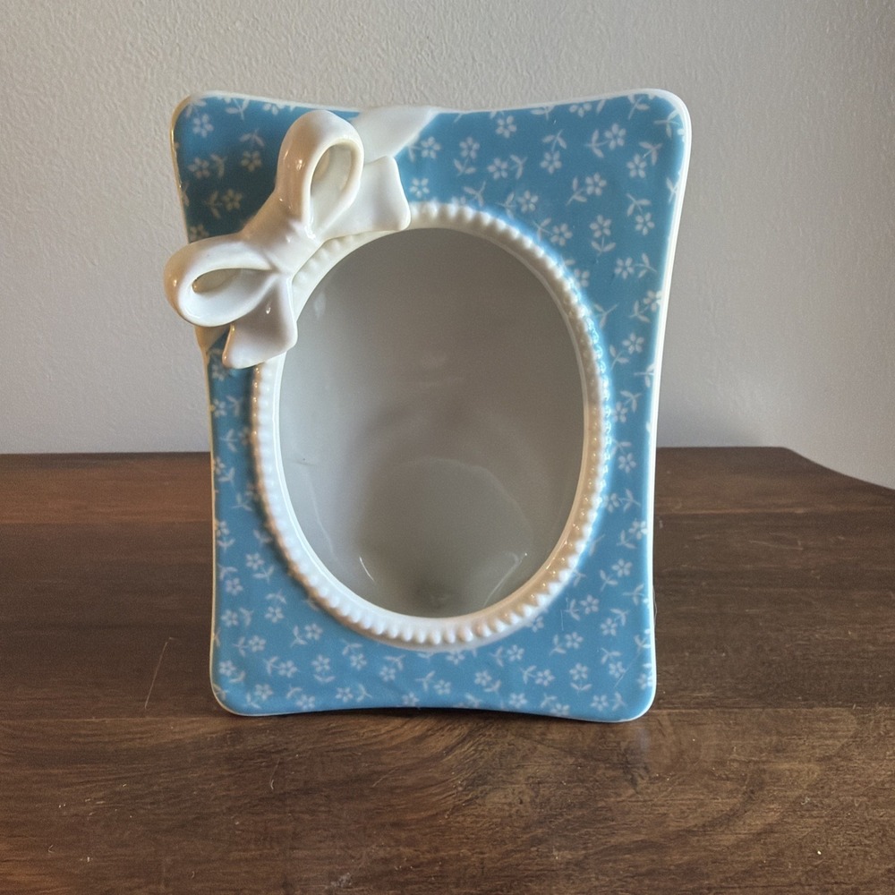 Vintage Porcelain Picture Frame Blue W/ Flowers White Bow Oval Opening Japan